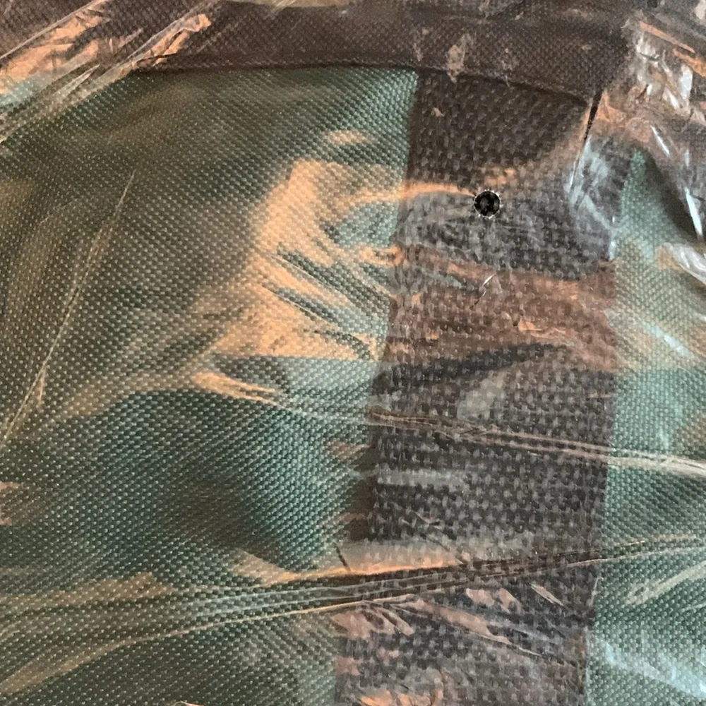 NIP Dalit 14” small duffel bag. Dark green. 14” x 8” x 9”